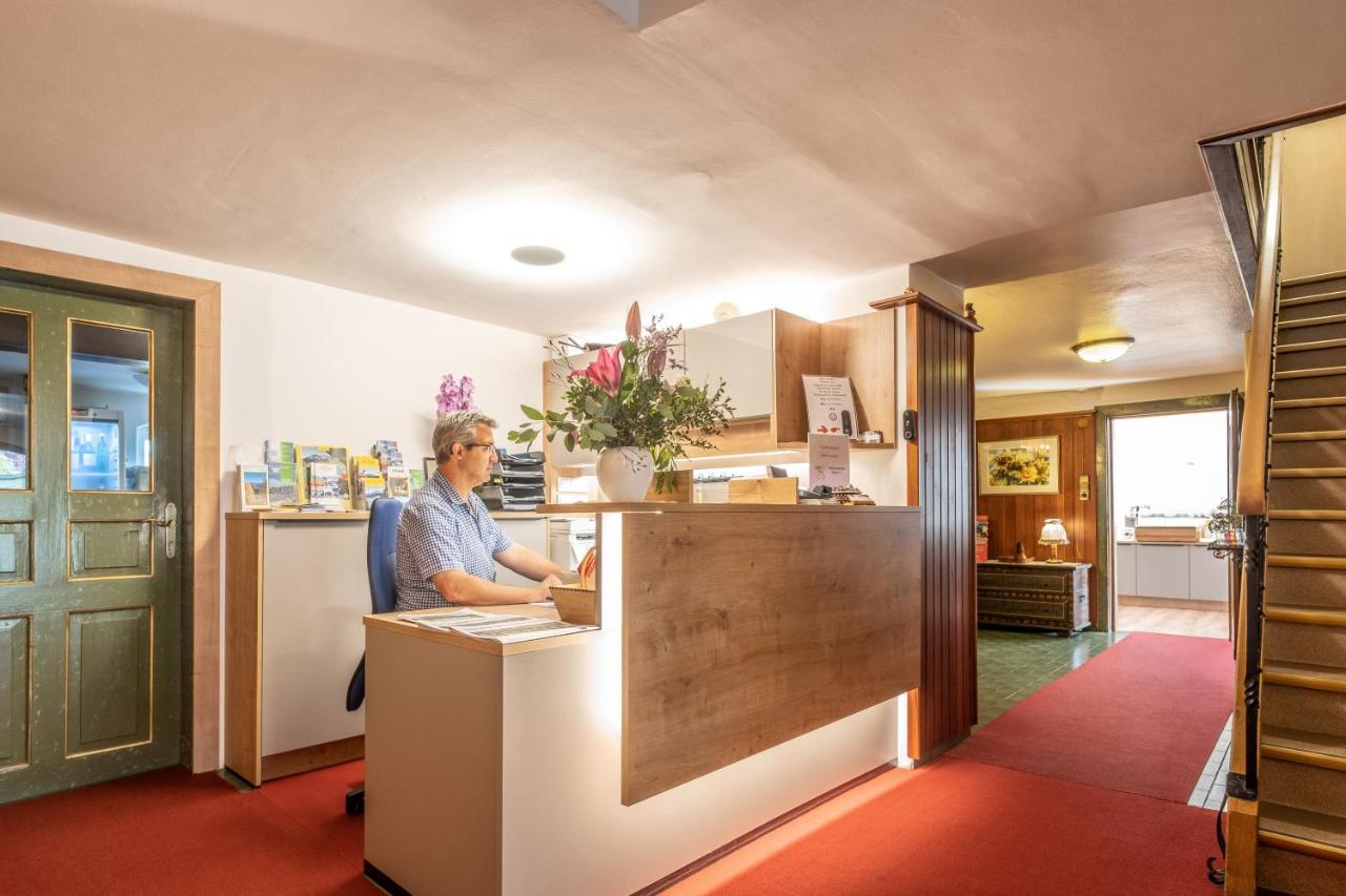 Hotel-Pension Falkensteiner Sankt Gilgen Buitenkant foto