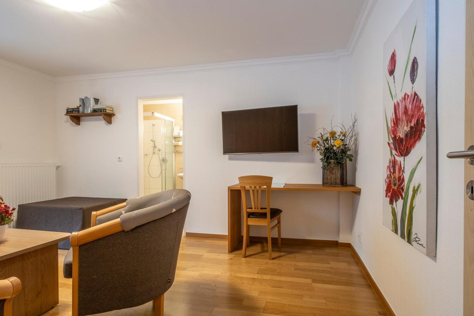 Hotel-Pension Falkensteiner Sankt Gilgen Buitenkant foto