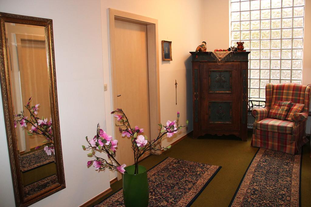 Hotel-Pension Falkensteiner Sankt Gilgen Buitenkant foto