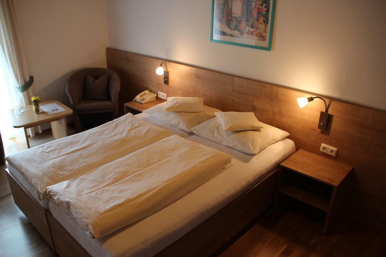 Hotel-Pension Falkensteiner Sankt Gilgen Buitenkant foto